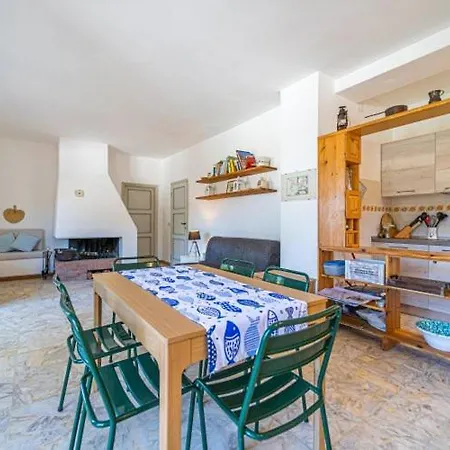 Il Tramonto Sulla Biodola 公寓